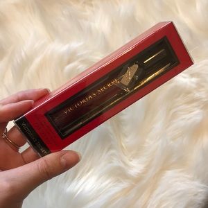 Victoria's Secret Makeup - NIB VS Very Sexy Roller Ball Victoria's Secret Makeup - NIB VS Very Sexy Roller Ball